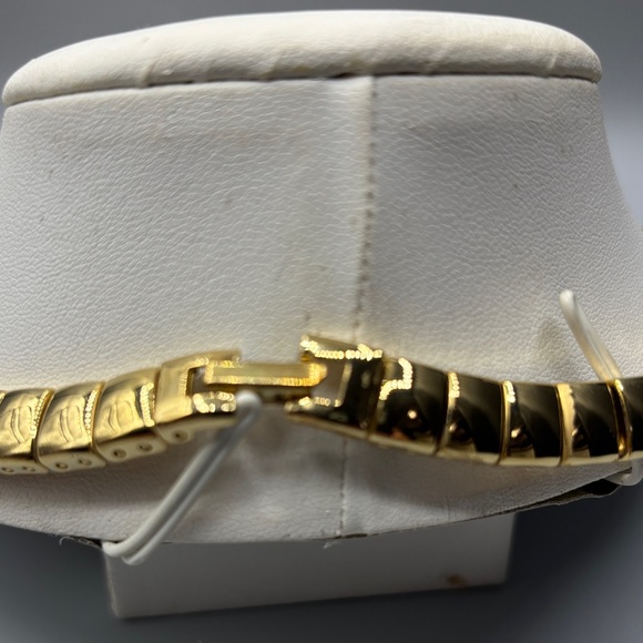 Vintage Napier Goldtone Necklace JP215 - Picture 5 of 9